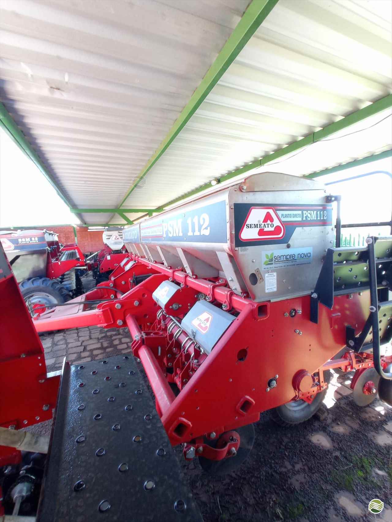 PLANTADEIRA SEMEATO SEMEATO PSM 112 Sempre Nova Máquinas e Implementos Agrícolas PASSO FUNDO RIO GRANDE DO SUL RS
